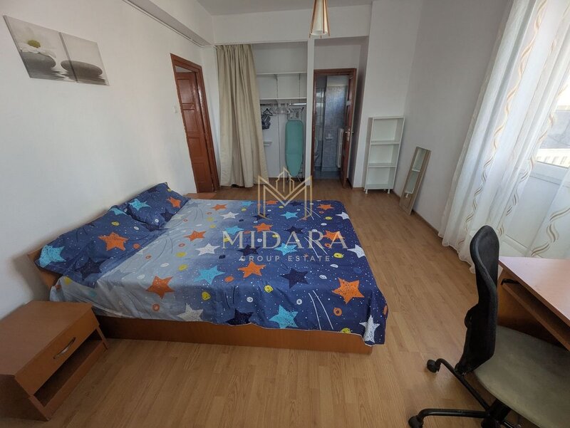 Piata Romana, ASE, 2 camere, 47 mp, 499 €/luna.